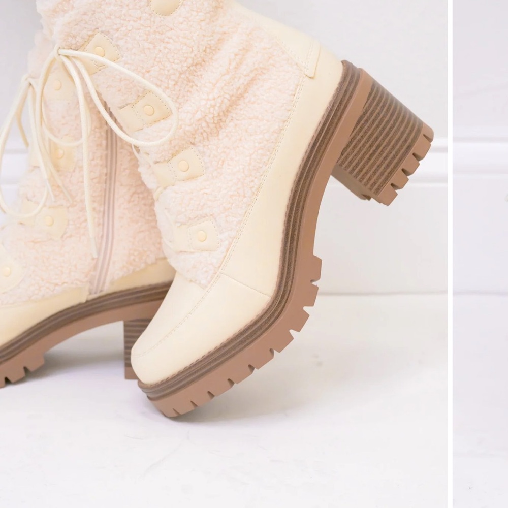 Mia Alpine Sherpa Boots - Picture 10 of 10